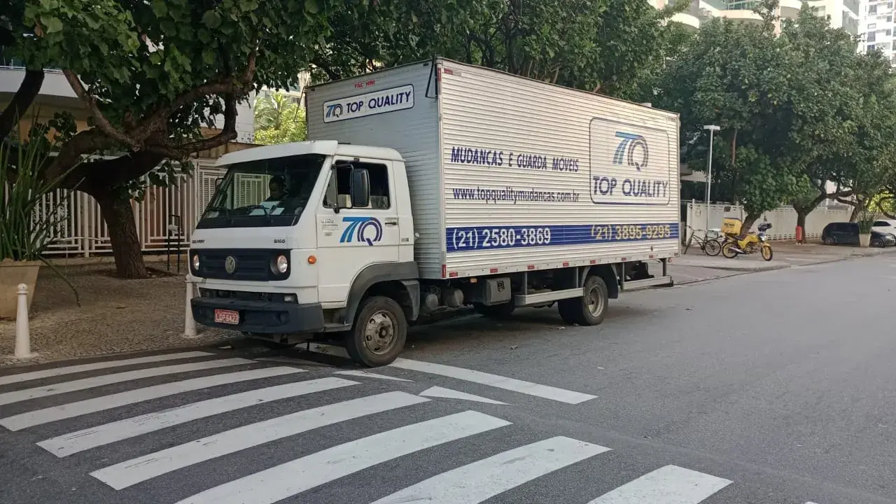 Frete e mudanças no Condomínio Alphaville RJ: transporte seguro e planejamento completo Frete e mudanças no Condomínio Alphaville RJ: transporte seguro e planejamento completo